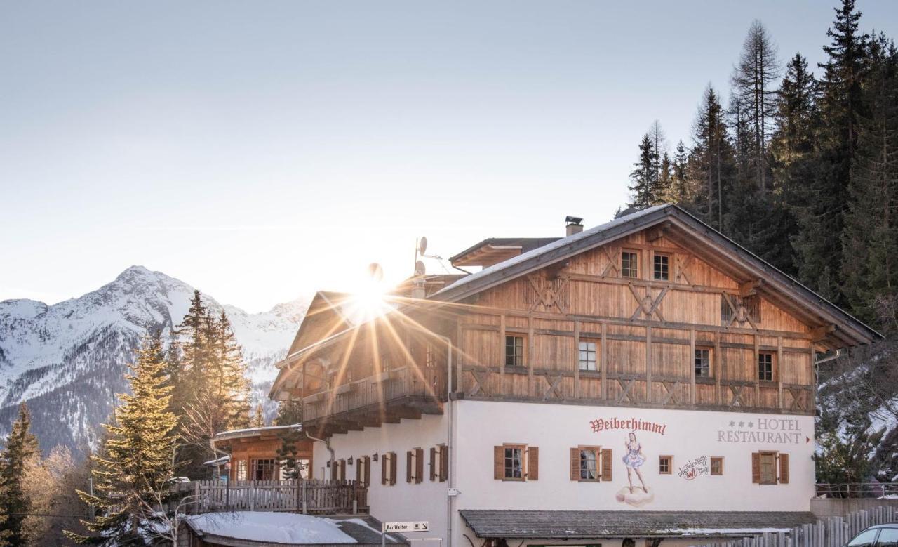 Skihotel Weiberhimmel Ulten Eksteriør bilde
